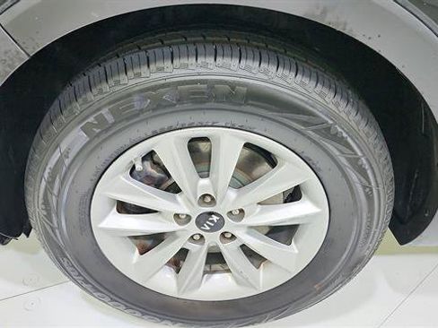 Used 2020 Kia Sorento L FWD image 28