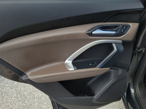 Used 2025 Audi Q5 Premium w/ Convenience Package image 28