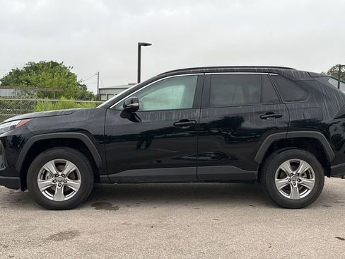 Certified 2025 Toyota RAV4 XLE FWD image 10