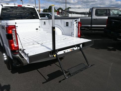 Used 2024 Ford F250 Lariat AWD/4WD image 27
