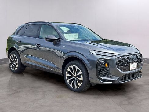 New 2026 Audi Q3 quattro 2.0T AWD/4WD image 2