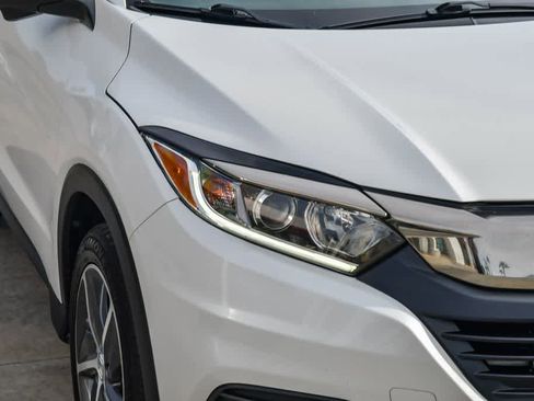 Used 2021 Honda HR-V EX image 4