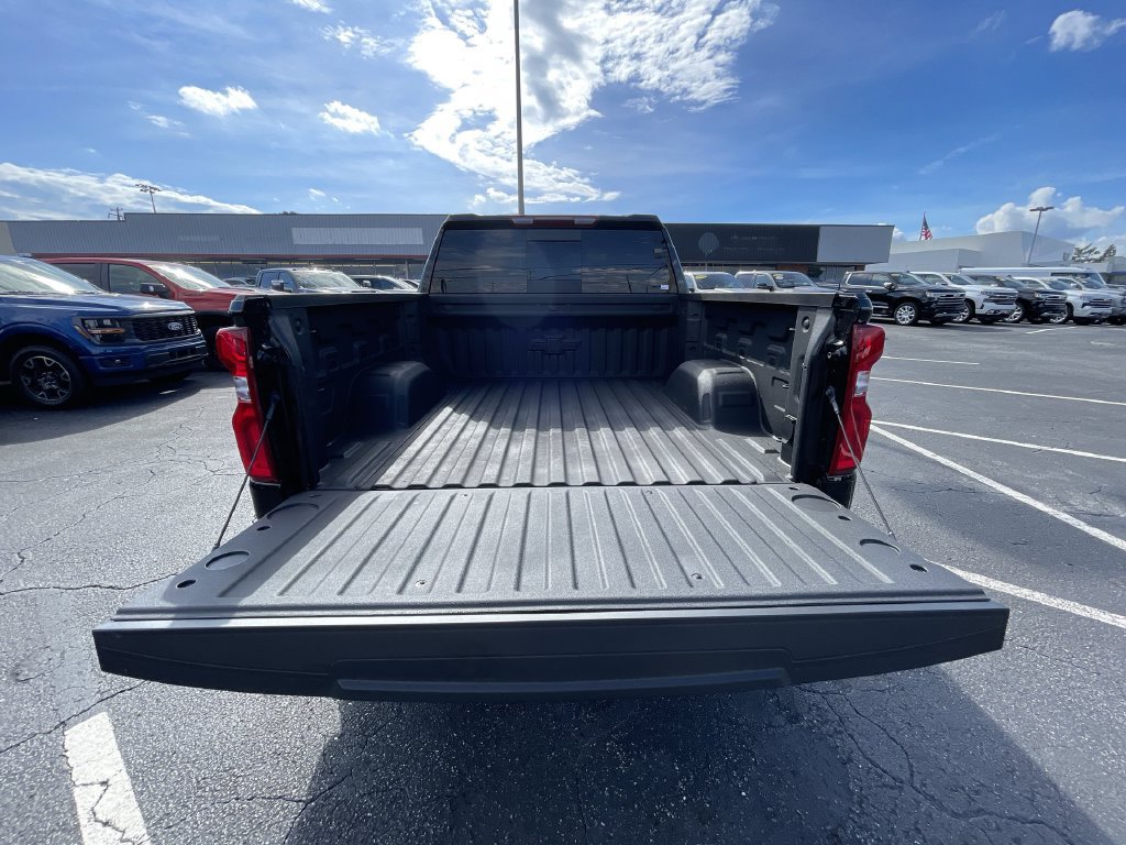 Used 2026 Chevrolet Silverado 1500 RST AWD/4WD image 25