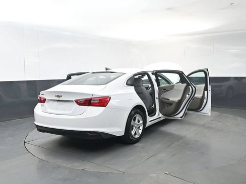 Used 2021 Chevrolet Malibu LS FWD image 22
