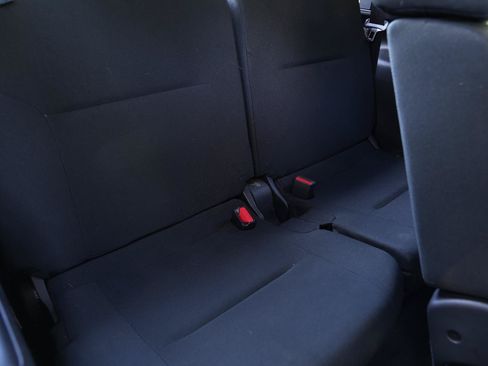 Used 2024 Mitsubishi Outlander ES FWD image 31