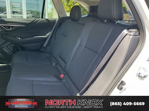 Used 2025 Subaru Outback Limited AWD/4WD image 16