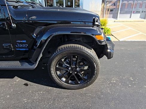Used 2021 Jeep Wrangler Unlimited Sahara image 10