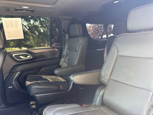 Used 2023 Chevrolet Suburban High Country AWD/4WD image 20