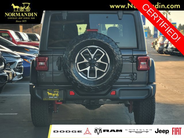 Certified 2025 Jeep Wrangler Unlimited Rubicon w/ Convenience Group AWD/4WD image 4