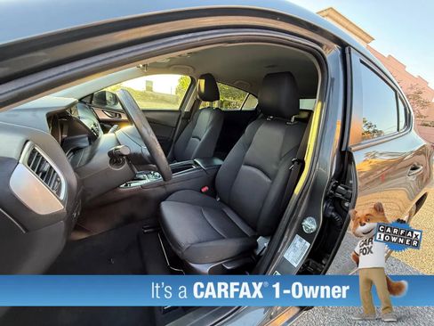 Used 2018 MAZDA MAZDA3 Sport image 30