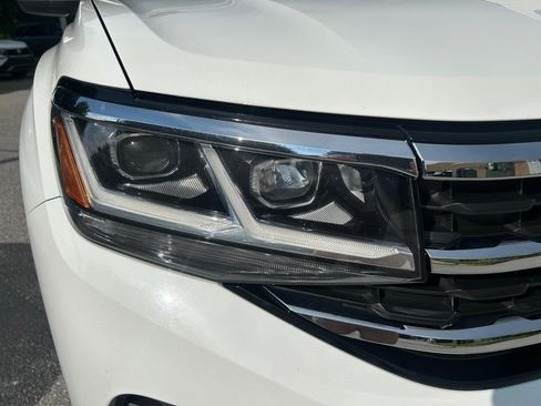 Used 2021 Volkswagen Atlas SE FWD image 24