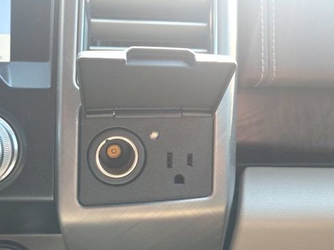 Used 2019 Ford F150 Limited AWD/4WD image 32