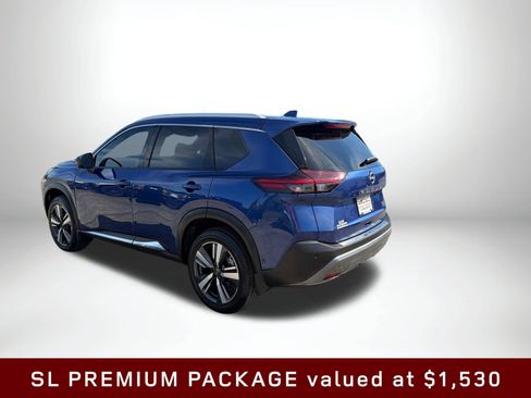 Used 2023 Nissan Rogue SL w/ SL Premium Package FWD image 4