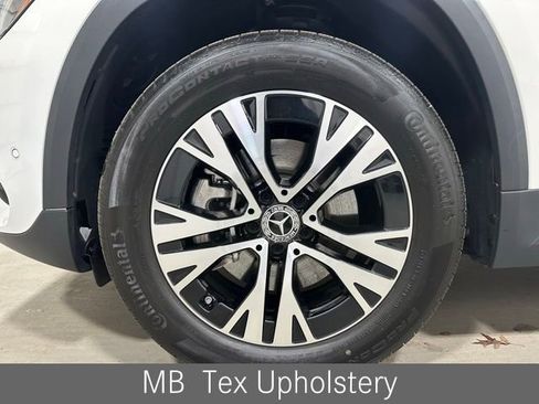 Certified 2025 Mercedes-Benz GLA 250 GLA 250 image 24