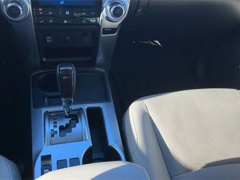 Used 2019 Toyota 4Runner Limited image 31