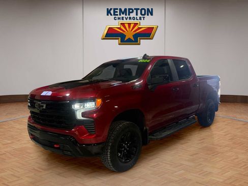 Used 2024 Chevrolet Silverado 1500 LT Trail Boss w/ Convenience Package II AWD/4WD image 2