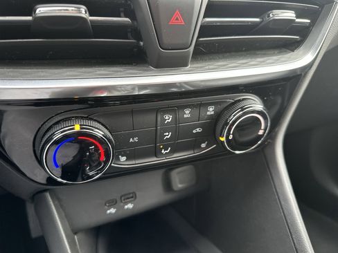 Certified 2024 Buick Encore GX Sport Touring w/ Comfort Package image 18