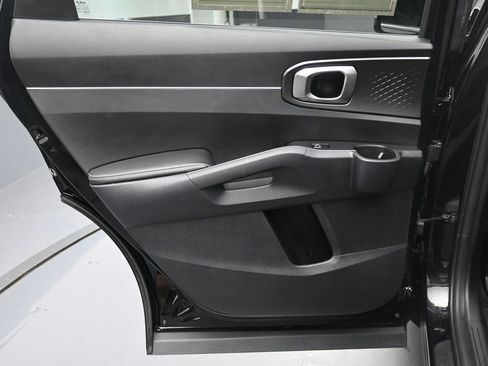 Used 2025 Kia Sorento S w/ Panoramic Sunroof Package FWD image 24