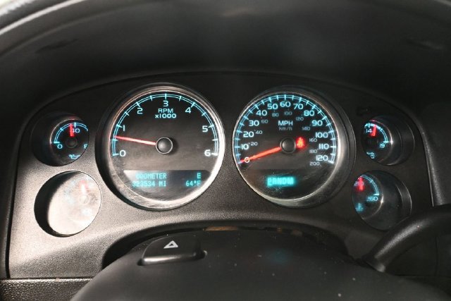 Used 2012 GMC Yukon XL SLT w/ SLT-2 Equipment Package AWD/4WD image 23