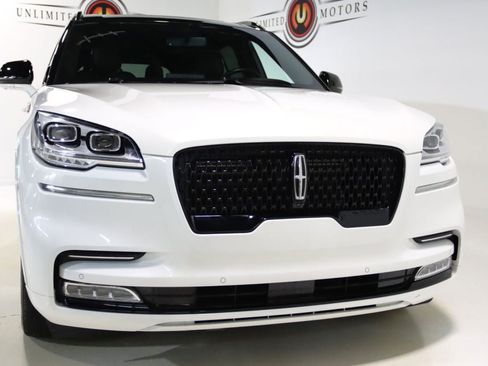 Used 2024 Lincoln Aviator Black Label AWD/4WD image 26