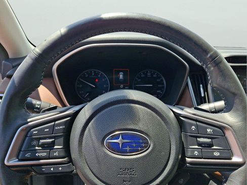 Used 2023 Subaru Outback Touring AWD/4WD image 18