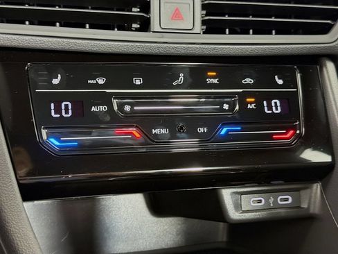Used 2026 Volkswagen Jetta Sport FWD image 15