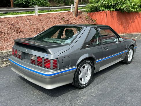 Used 1988 Ford Mustang GT RWD image 7