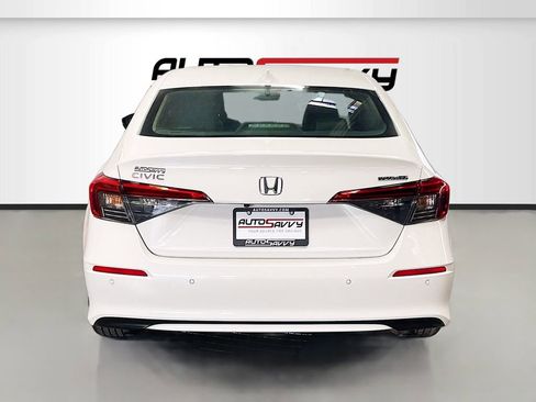 Used 2023 Honda Civic Touring image 6