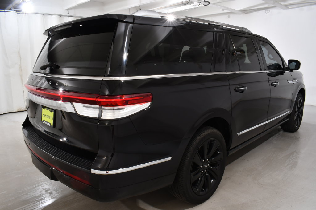 Used 2024 Lincoln Navigator L Reserve AWD/4WD image 11
