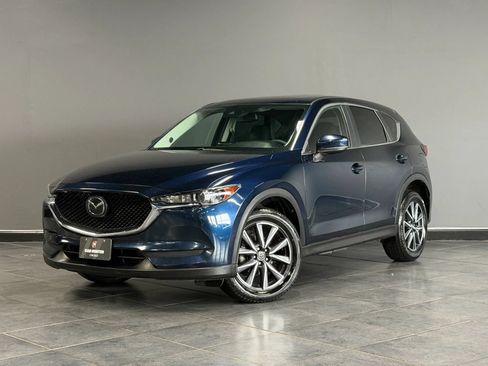 Used 2018 MAZDA CX-5 Touring w/ Preferred Equipment Package FWD image 1