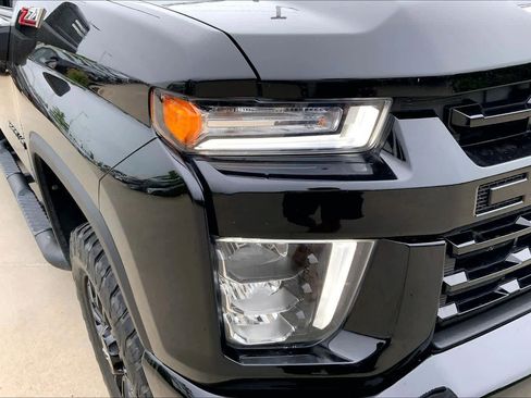 Used 2023 Chevrolet Silverado 2500 LT w/ Midnight Edition AWD/4WD image 26