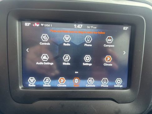 Used 2020 Jeep Renegade Trailhawk w/ Premium Leather Group image 4