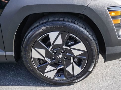 Used 2024 Hyundai Kona SEL FWD image 9