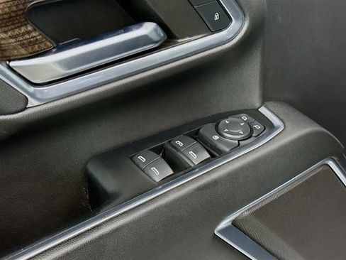 Used 2024 Chevrolet Silverado 3500 LT w/ Convenience Package image 21