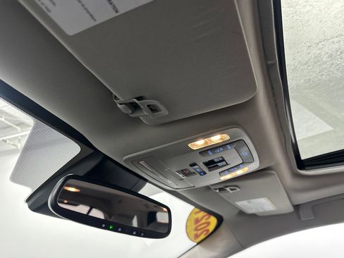 Used 2021 Toyota Sienna XLE image 34