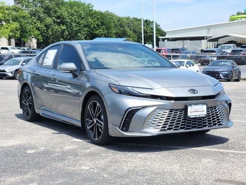 New 2026 Toyota Camry XSE FWD image 2