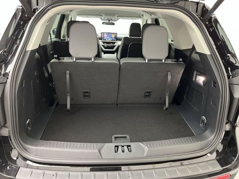 Used 2026 Ford Explorer Active w/ Active Comfort Package AWD/4WD image 30