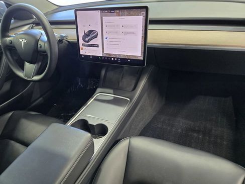 Used 2023 Tesla Model 3 Standard Range RWD image 5