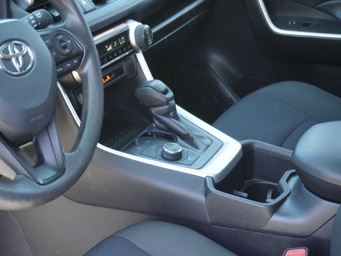Used 2024 Toyota RAV4 LE AWD/4WD image 20