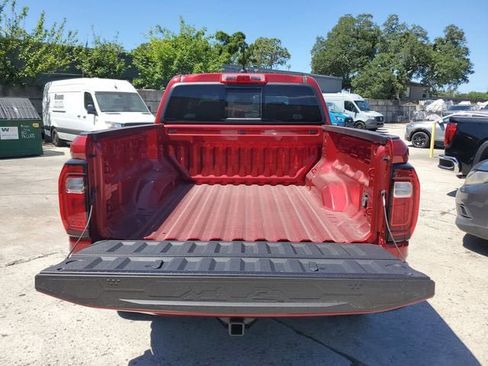 New 2026 GMC Canyon Elevation AWD/4WD image 10