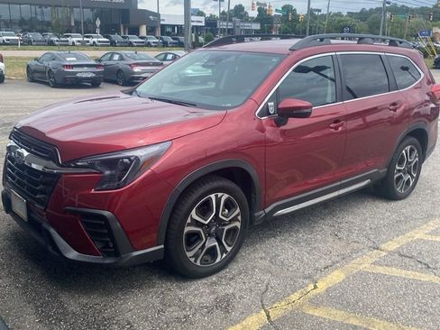 Used 2023 Subaru Ascent Limited AWD/4WD image 1