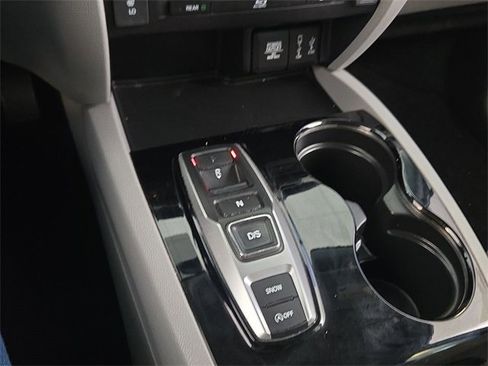 Used 2018 Honda Pilot Touring image 20