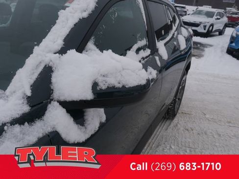 New 2026 Chevrolet Trax LT w/ Driver Confidence Package FWD image 12