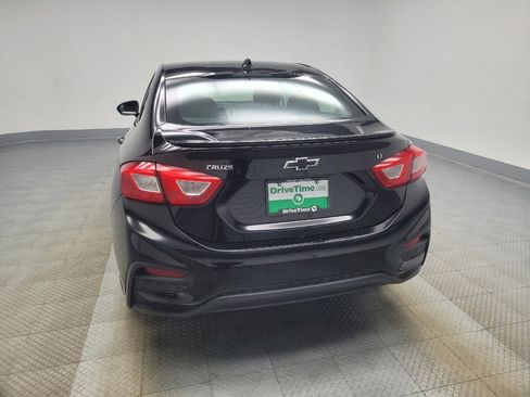 Used 2018 Chevrolet Cruze LT w/ Convenience Package image 6