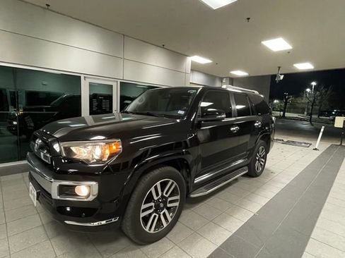 Used 2018 Toyota 4Runner Limited image 3