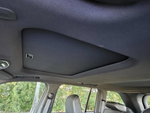 New 2025 Jeep Grand Cherokee Altitude RWD image 8