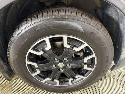 Used 2019 Nissan Pathfinder SV w/ Rock Creek Edition image 12