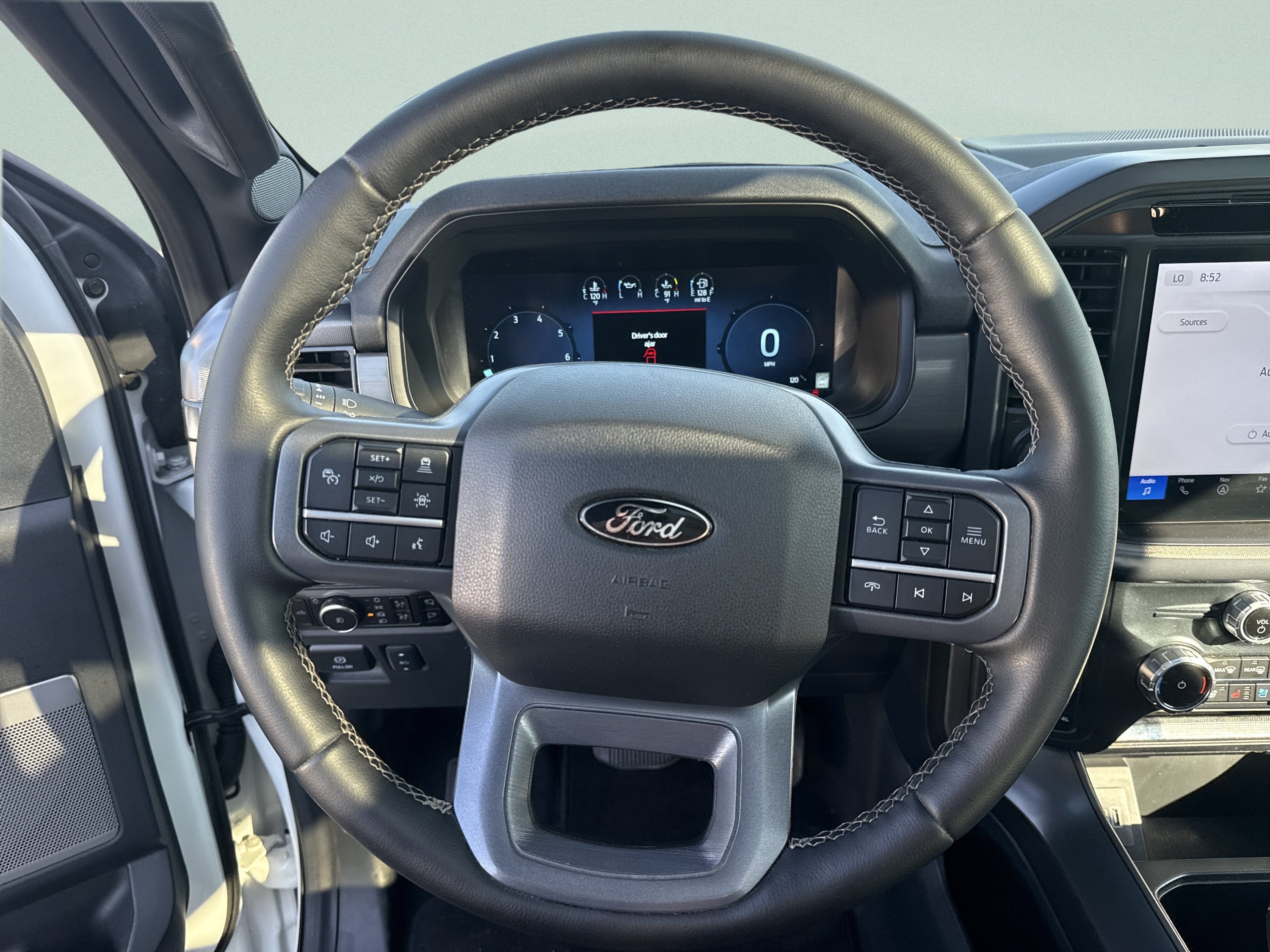 Used 2025 Ford F150 Lariat AWD/4WD image 11
