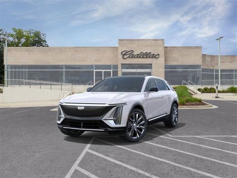 New 2025 Cadillac Lyriq Luxury image 8
