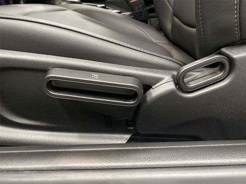 Certified 2024 MINI Cooper 2-Door Hardtop FWD image 18